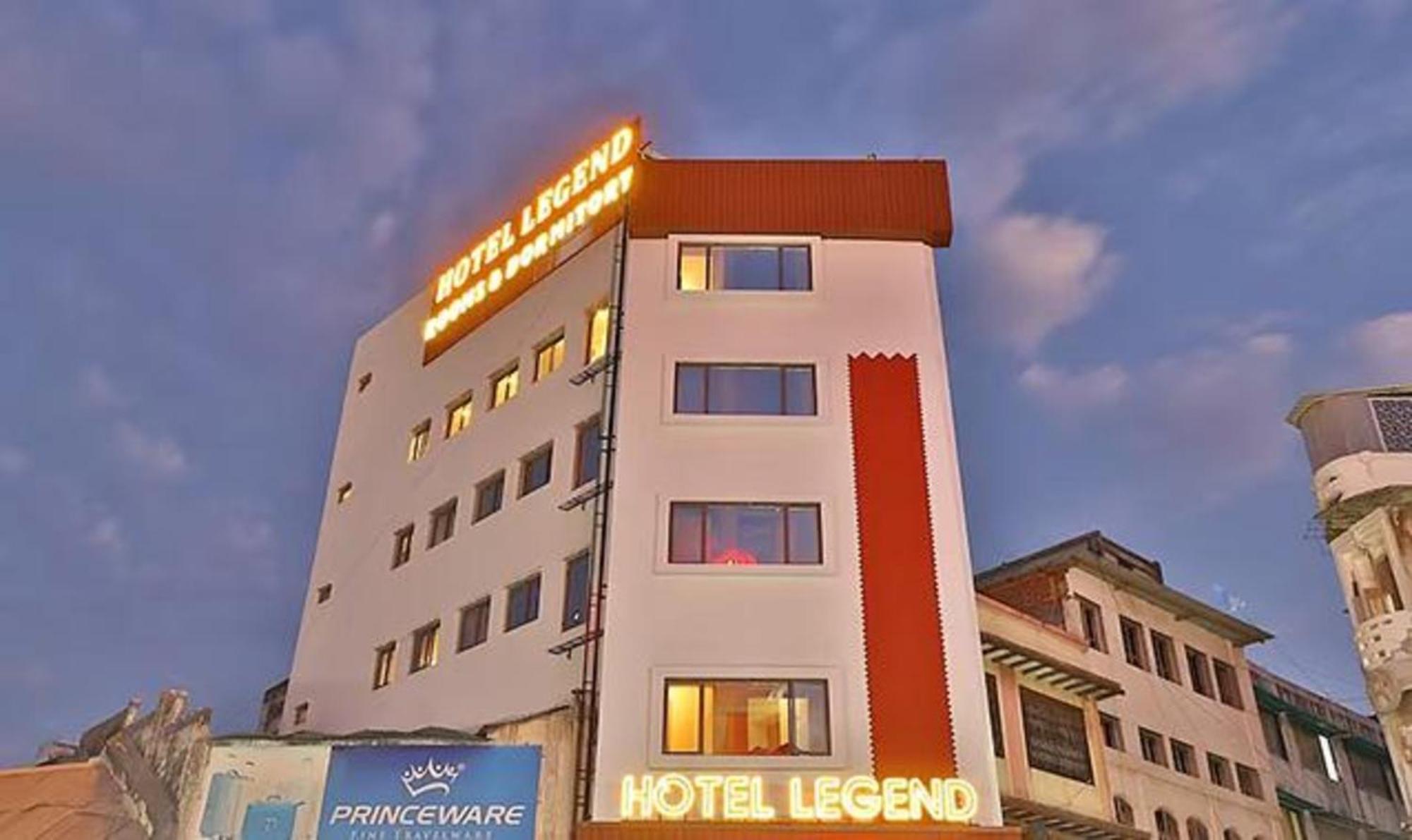 Fabhotel Prime Legend 수라트 외부 사진