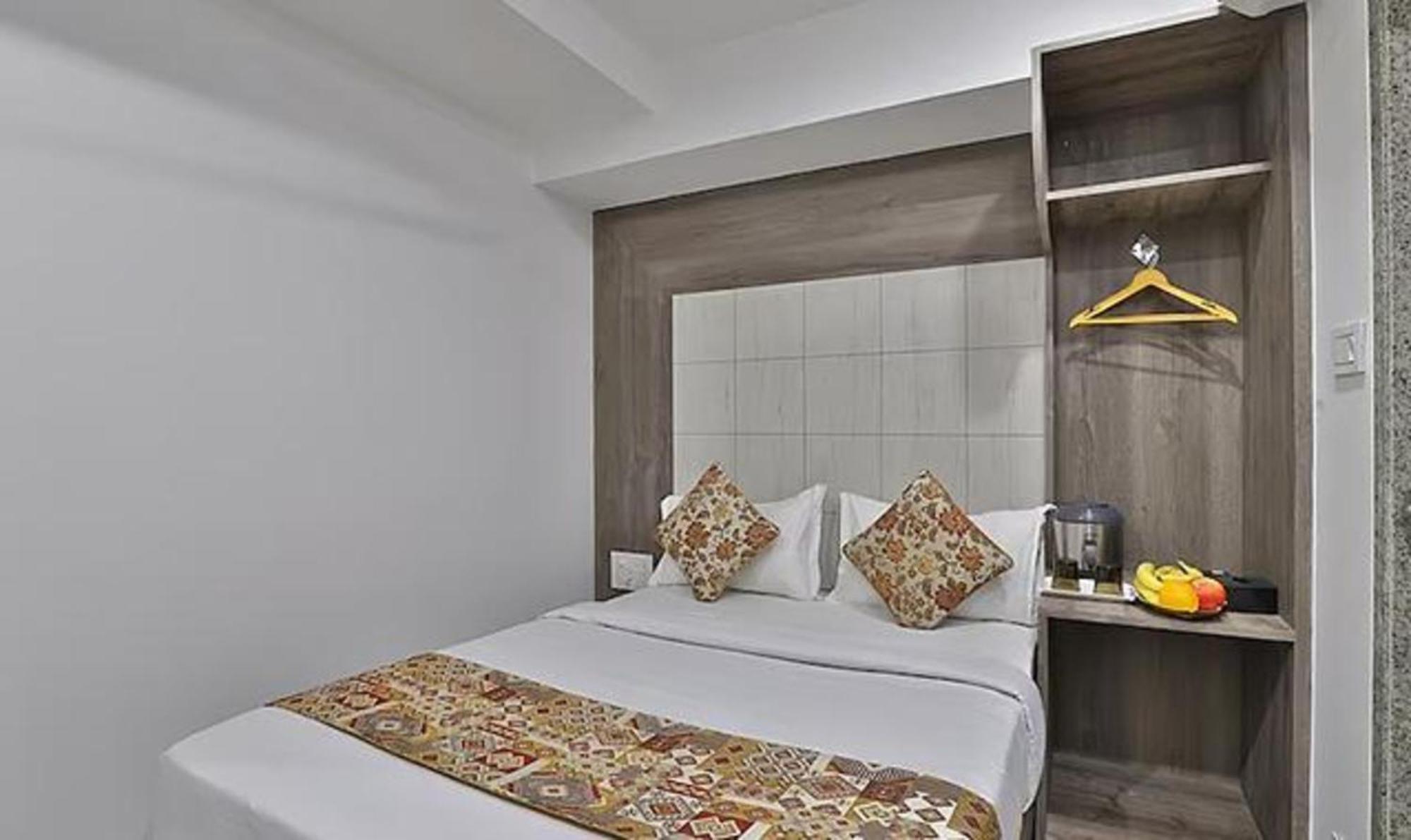 Fabhotel Prime Legend 수라트 외부 사진