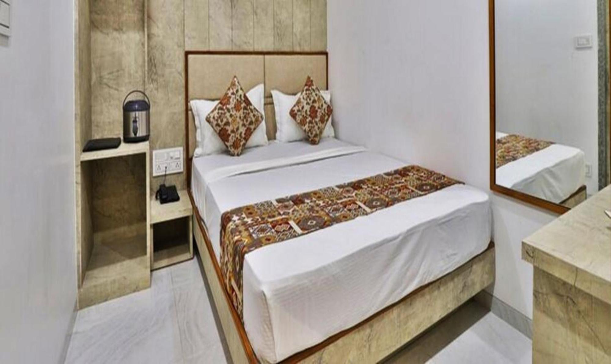 Fabhotel Prime Legend 수라트 외부 사진